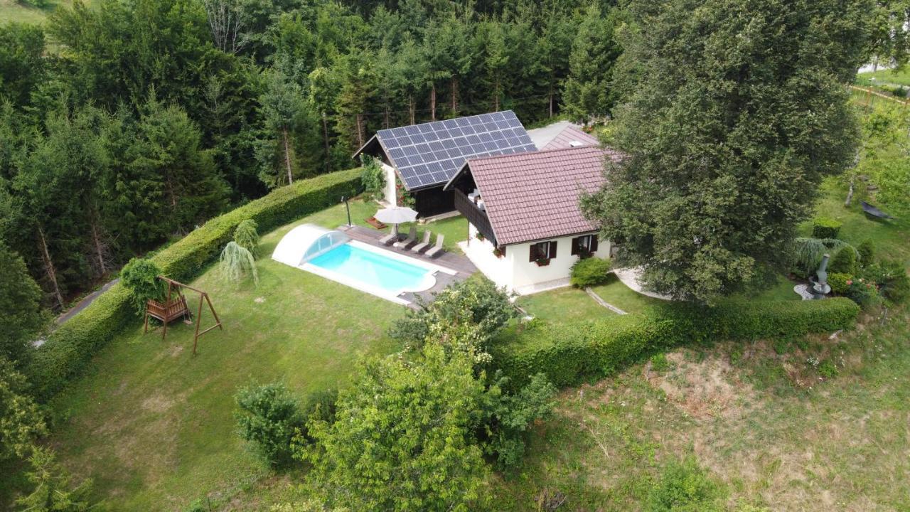 House In Nature With Pool, Pr Matazic *
